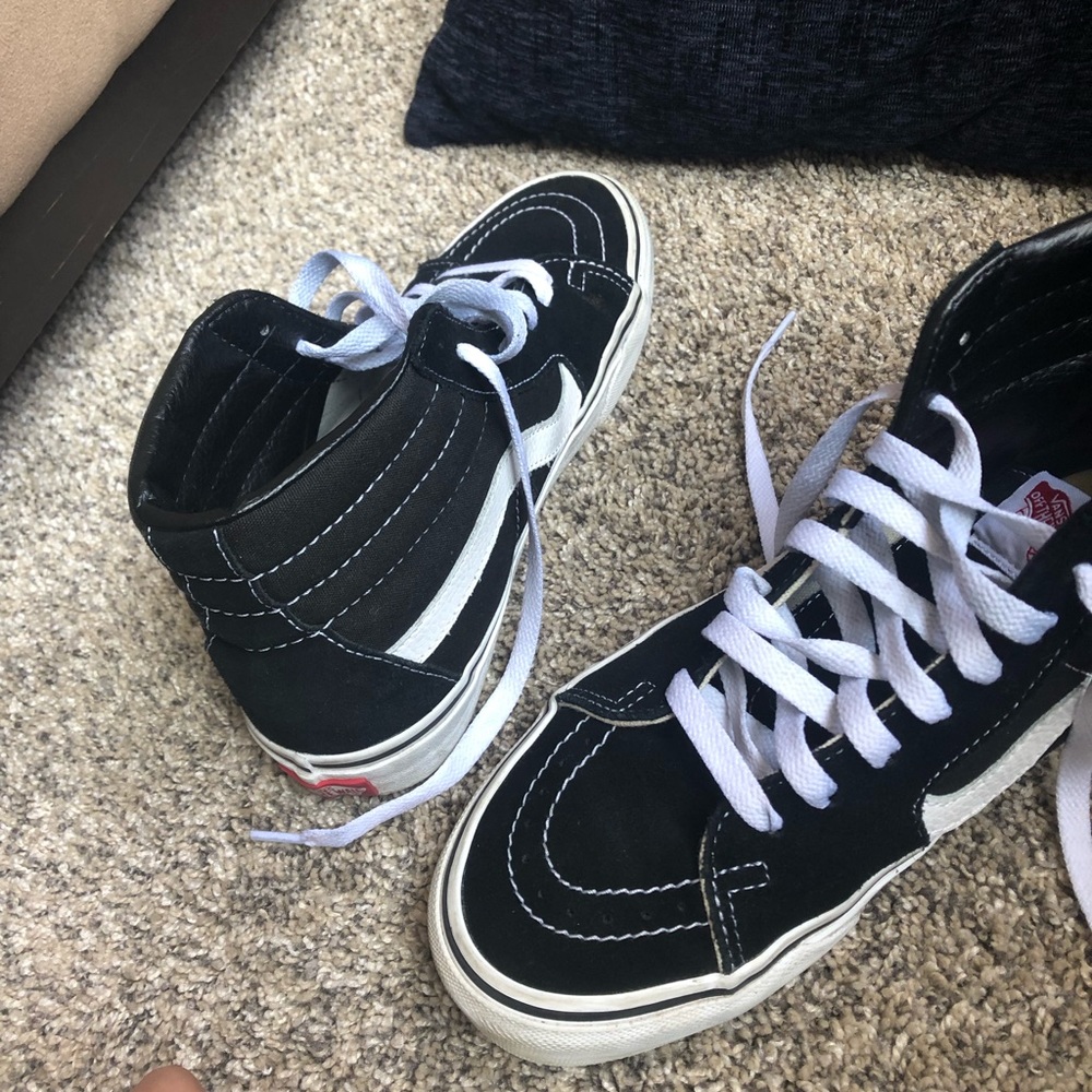 Vans - Picture 2 of 5
